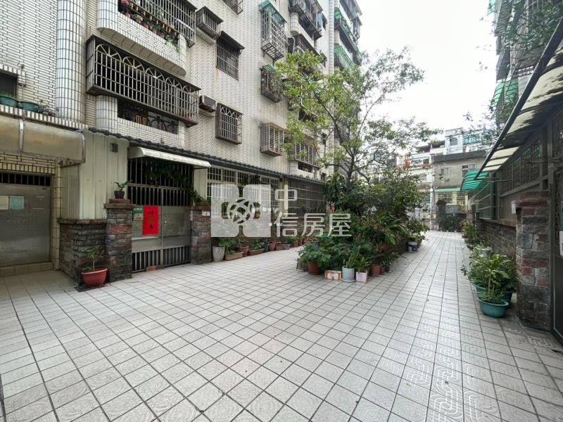 中壢體育園區旁精美四房房屋室內格局與周邊環境