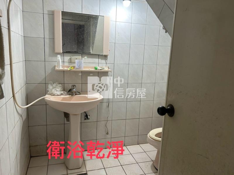 苗栗重疊透天景觀戶房屋室內格局與周邊環境