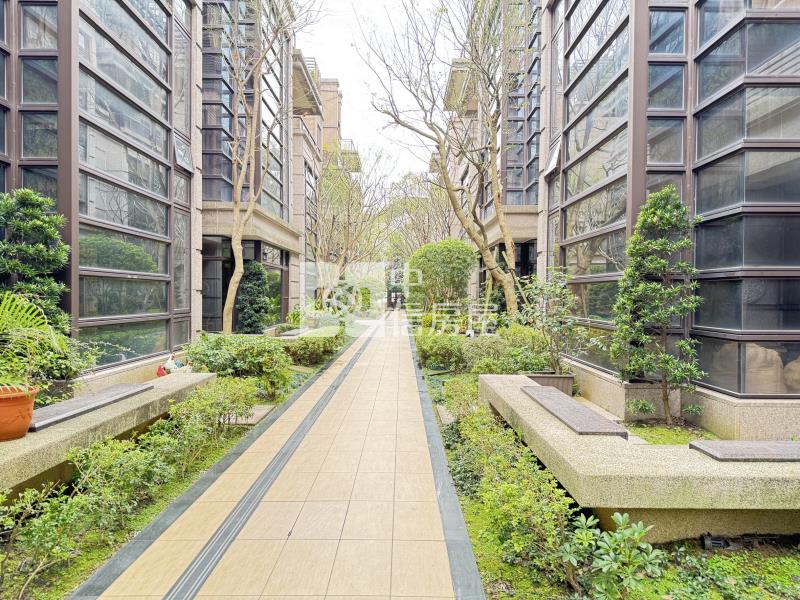 【奔馳】富春山居氣派電梯別墅房屋室內格局與周邊環境