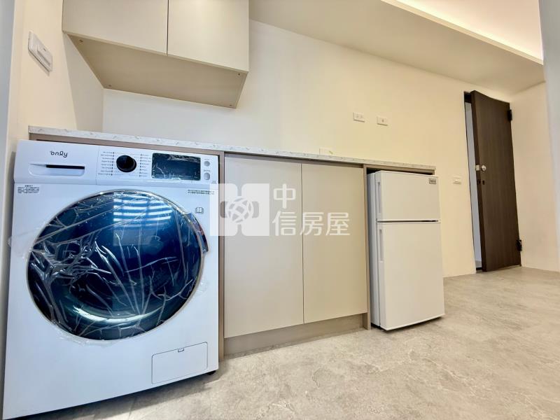 一中商圈水電更新全新設計低總價電梯正2房J房屋室內格局與周邊環境