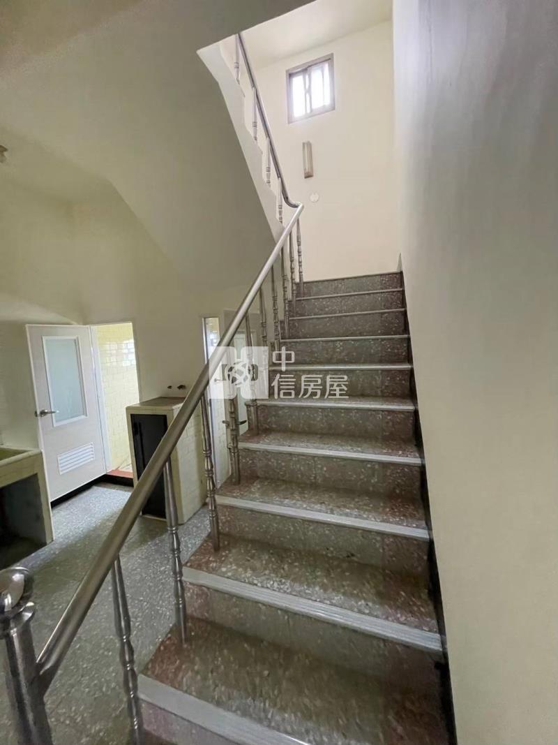新屋龍莊路農舍房屋室內格局與周邊環境