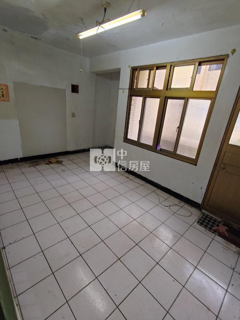 大潤發透天房屋室內格局與周邊環境