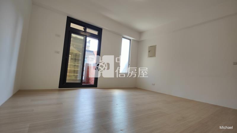 好事多旁前院別墅房屋室內格局與周邊環境