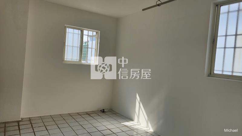 好事多旁前院別墅房屋室內格局與周邊環境