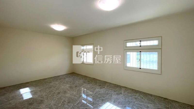 新社市中心都計內農地合法農舍豪邸房屋室內格局與周邊環境