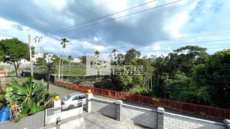 新社市中心都計內農地合法農舍豪邸房屋室內格局與周邊環境