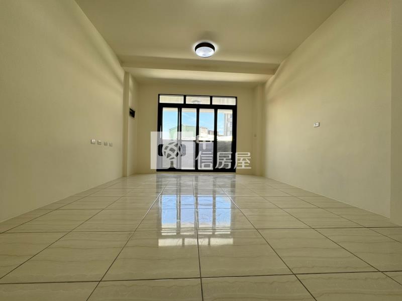 軟體園區便宜免整理透天房屋室內格局與周邊環境