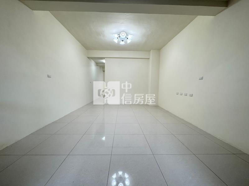 軟體園區便宜免整理透天房屋室內格局與周邊環境