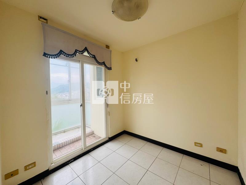 ●綠葉山莊前區透天房屋室內格局與周邊環境