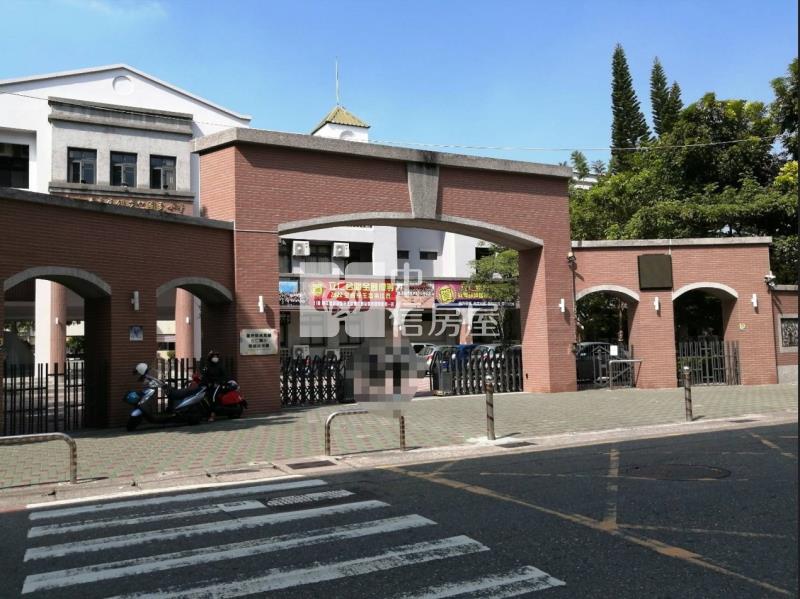 市區巨星三房-5樓房屋室內格局與周邊環境