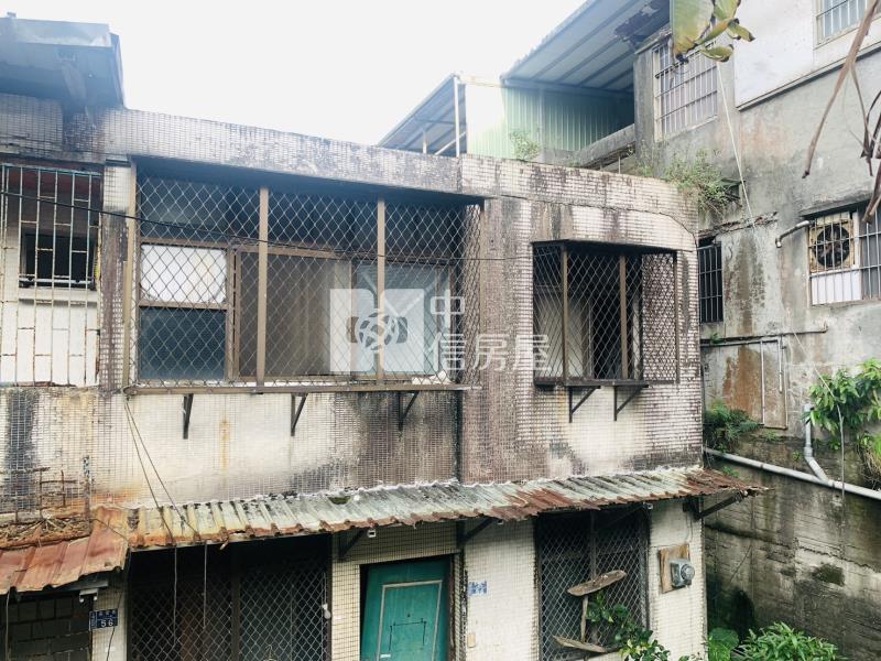 F-12基隆長安透天厝房屋室內格局與周邊環境