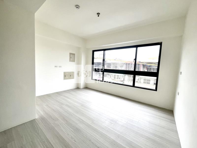 沙鹿全新臨路別墅悟實參章房屋室內格局與周邊環境