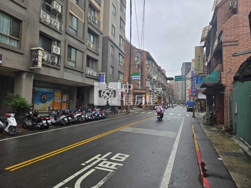 【內壢】夢幻公園精緻店面房屋室內格局與周邊環境