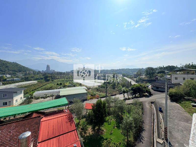 景觀獨棟別墅房屋室內格局與周邊環境