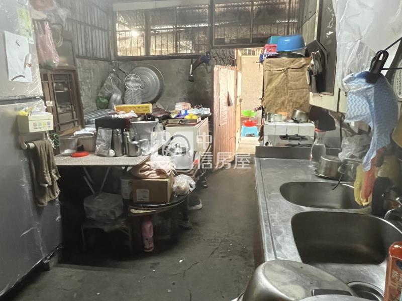 安平大地坪可做民宿孝親透天房屋室內格局與周邊環境