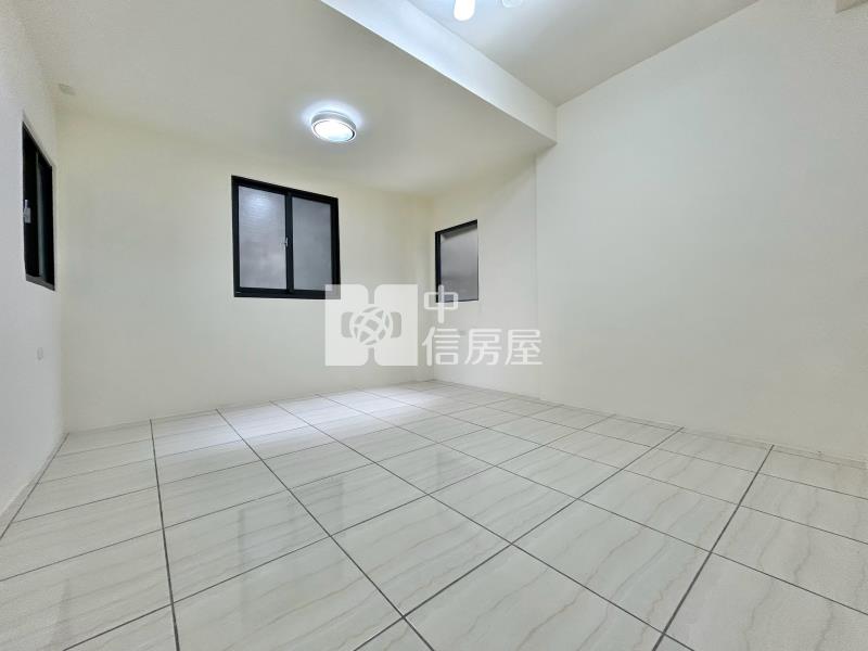 活路車庫透天房屋室內格局與周邊環境