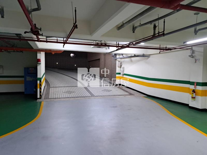 青埔高鐵A17帝一琚高樓三房車位房屋室內格局與周邊環境