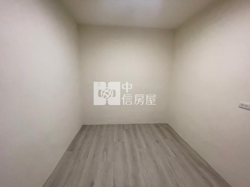 太平中山商圈@全新整理透天@門前停車.近經武橋.地點讚.房屋室內格局與周邊環境