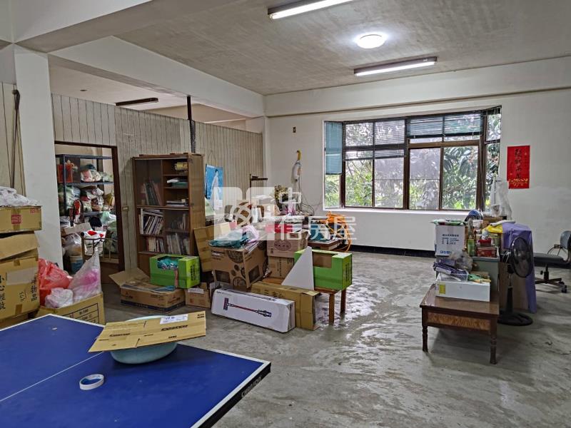 189坪大住辦停車場房屋室內格局與周邊環境