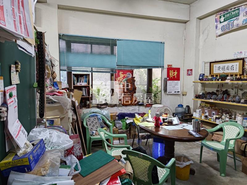 189坪大住辦停車場房屋室內格局與周邊環境