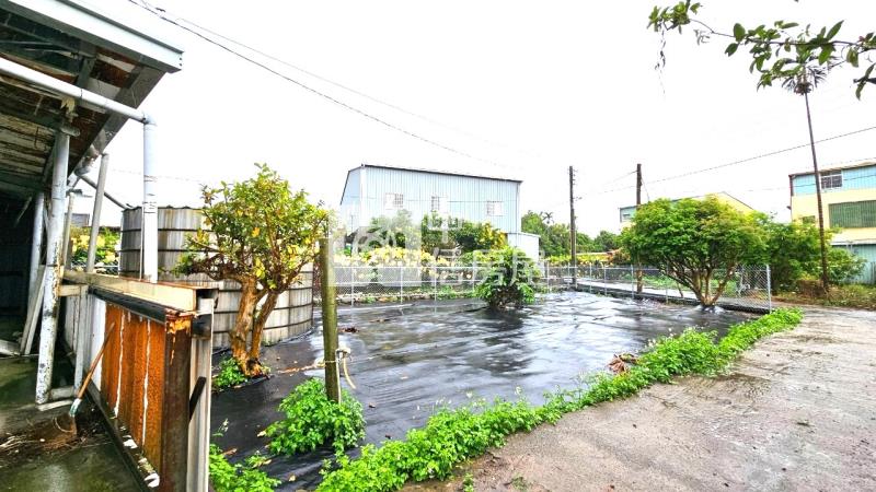 新社高中旁大地坪農地有甲建房屋室內格局與周邊環境