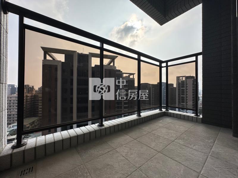 新光特區高樓層大三房精美裝潢尬平車房屋室內格局與周邊環境