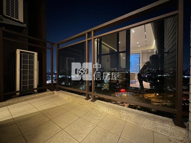 馬卡龍公園3年屋高樓層大三房平車精品宅房屋室內格局與周邊環境