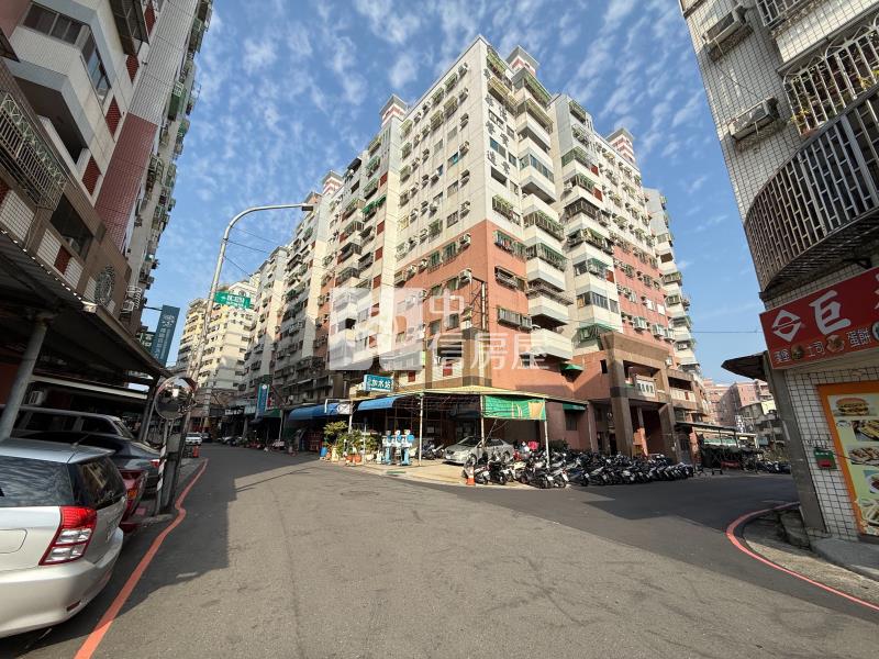 台南麗晶華廈三房(專任)房屋室內格局與周邊環境