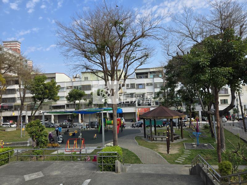 台南麗晶華廈三房(專任)房屋室內格局與周邊環境