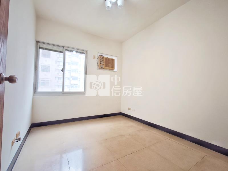 皇城園邸4房平車房屋室內格局與周邊環境