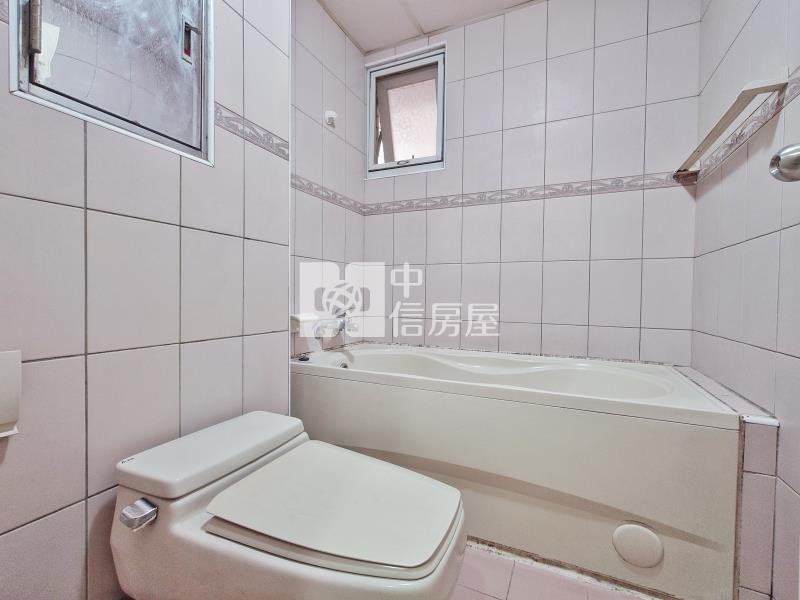 皇城園邸4房平車房屋室內格局與周邊環境