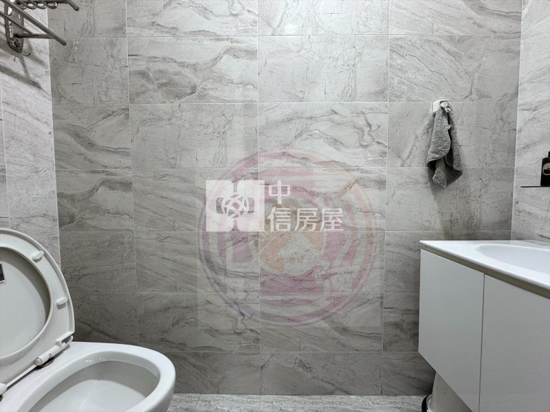 南勢重劃區/正10米百萬裝潢透天別墅房屋室內格局與周邊環境