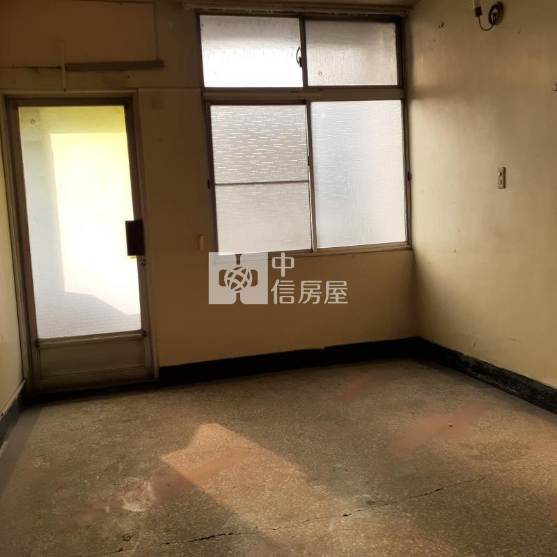 新光三越賺錢店住房屋室內格局與周邊環境