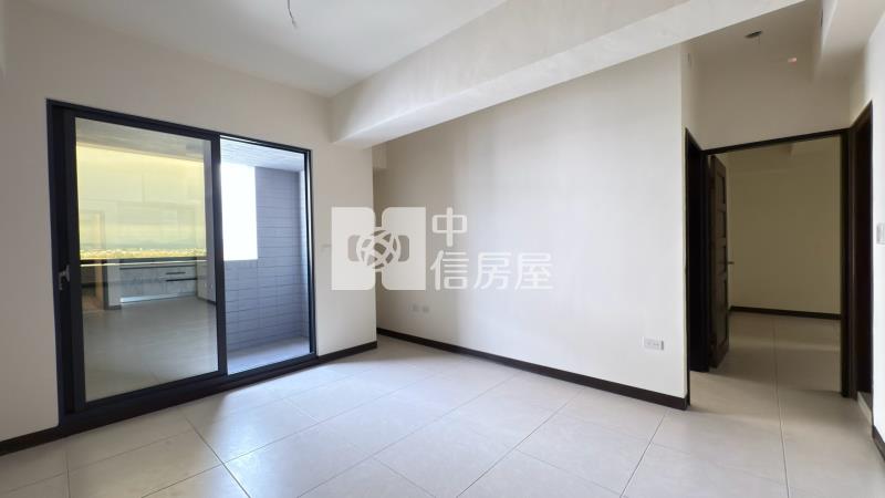 南京東街全新成屋 ★影音空拍在中信嘉義玉山店房屋室內格局與周邊環境