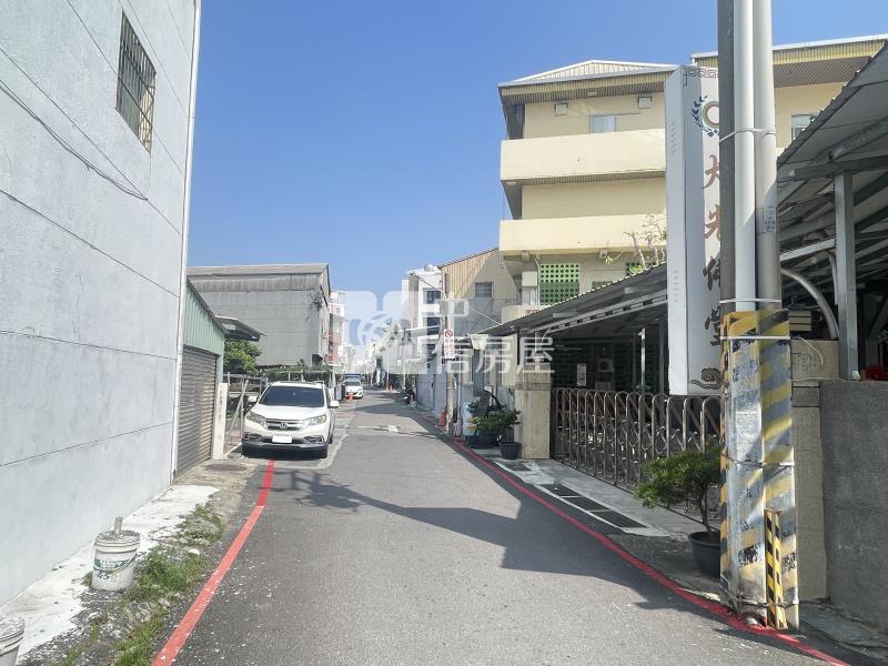 台南亞伯飯店邊△梯形方正住四建地房屋室內格局與周邊環境