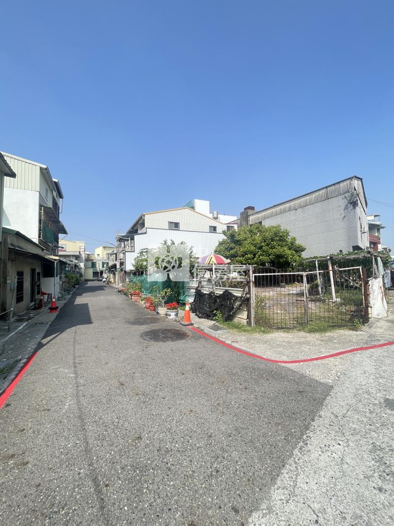 台南亞伯飯店邊△梯形方正住四建地房屋室內格局與周邊環境