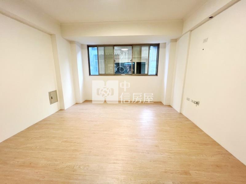【新世紀】內壢前站室內車庫花園別墅房屋室內格局與周邊環境