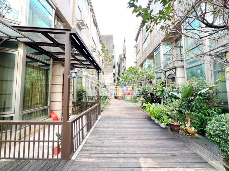 【新世紀】內壢前站室內車庫花園別墅房屋室內格局與周邊環境