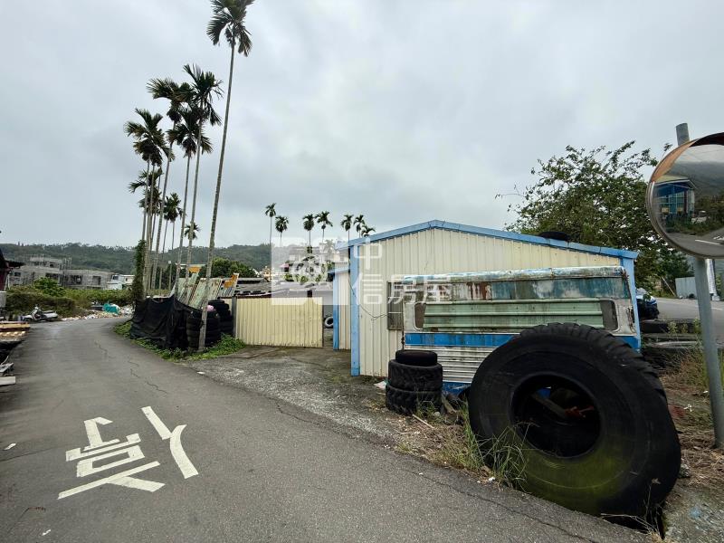 國姓熱鬧老街旁臨8米路大面寬建地房屋室內格局與周邊環境