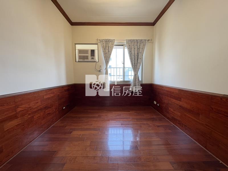 早安公園三房車位房屋室內格局與周邊環境