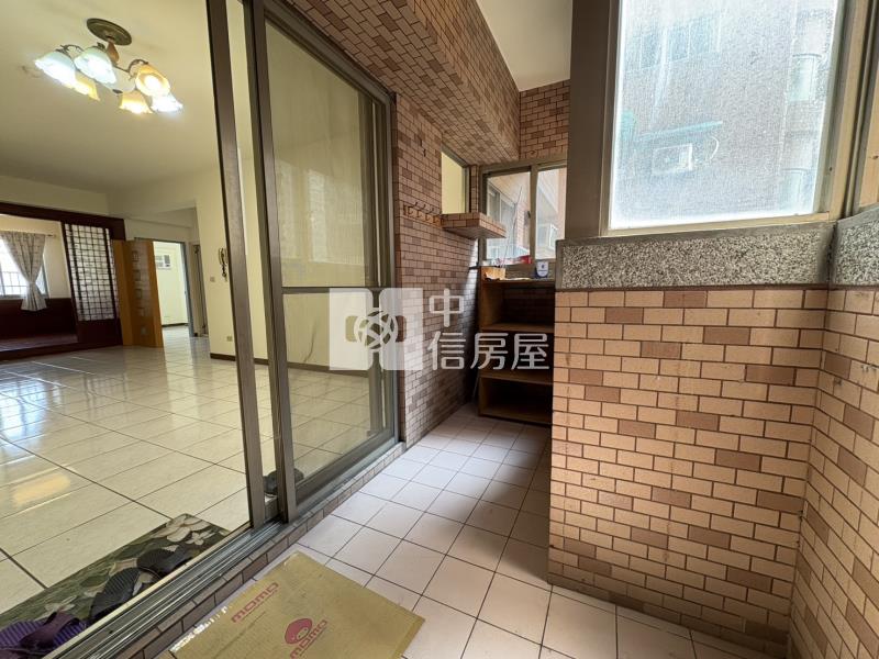 早安公園三房車位房屋室內格局與周邊環境