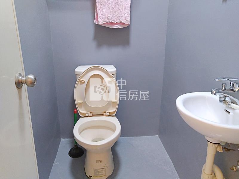 屏東房屋 和生路健身美寓房屋室內格局與周邊環境