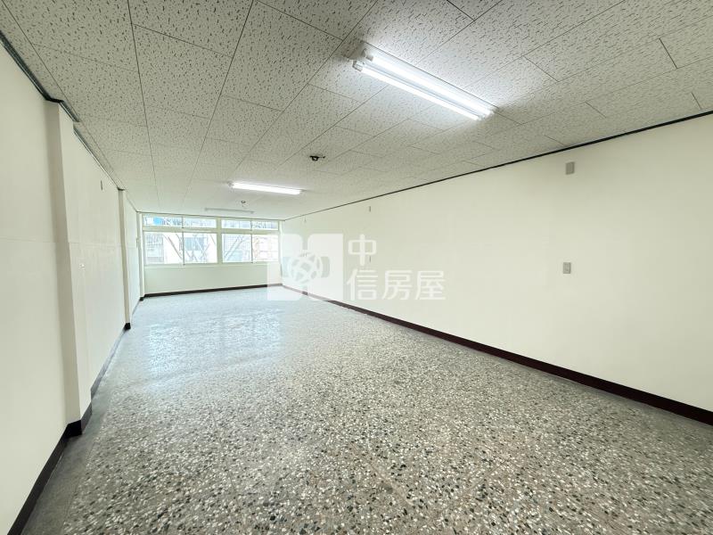 豐原正圓環南路大地坪4樓透店房屋室內格局與周邊環境