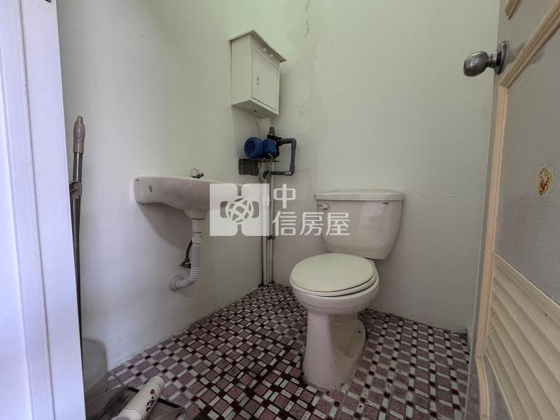 長億高中大透天房屋室內格局與周邊環境