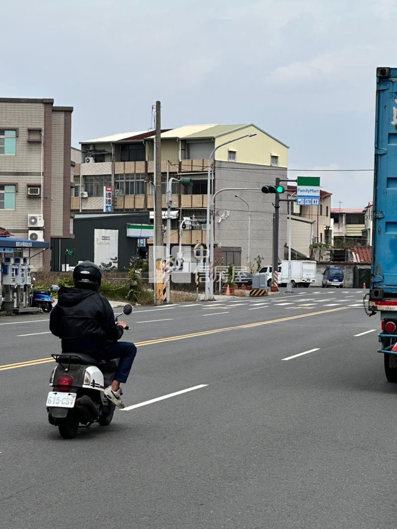 永康科技工業區金店面送滿租8套房房屋室內格局與周邊環境