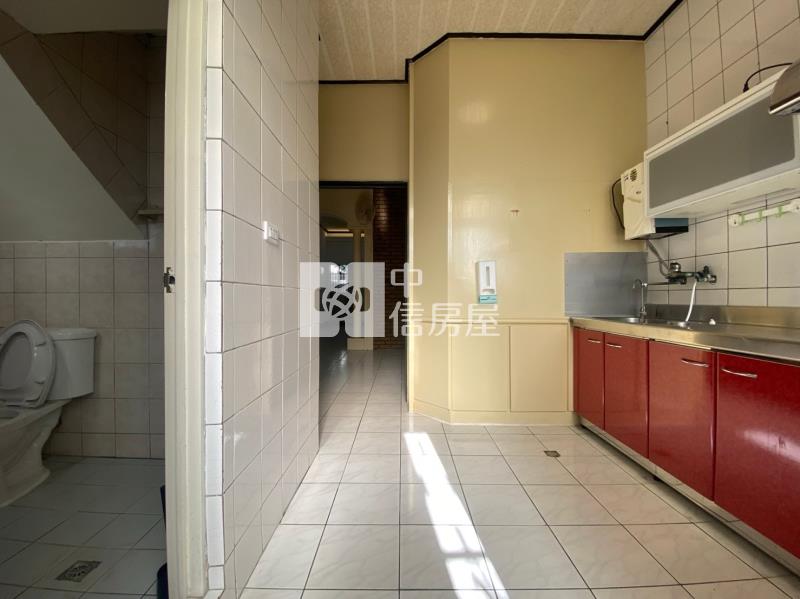 新屋九斗透天房屋室內格局與周邊環境
