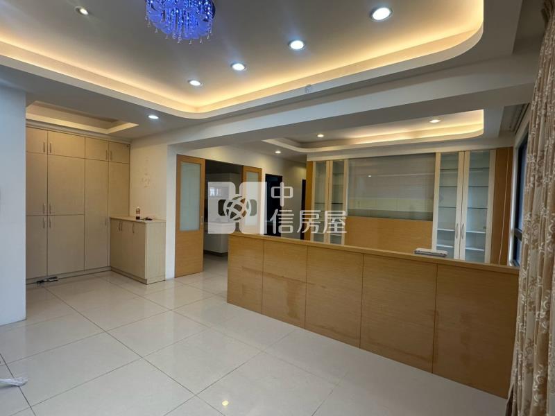 竹北遠百旁絕美3+1房雙車豪邸房屋室內格局與周邊環境