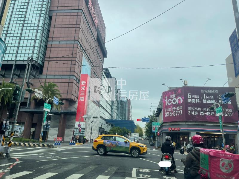 新光三越新天地芳鄰燙金透店房屋室內格局與周邊環境