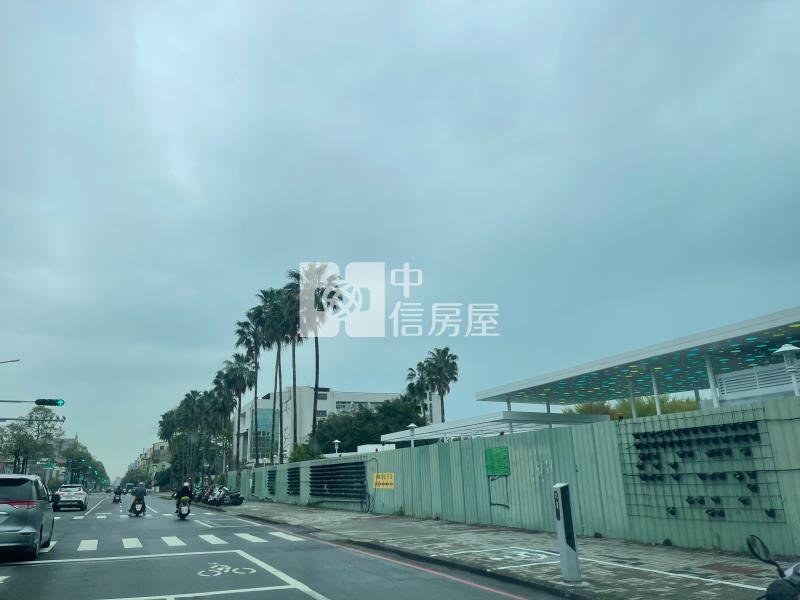 新光三越新天地芳鄰燙金透店房屋室內格局與周邊環境