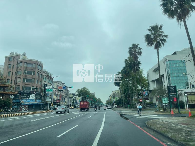 新光三越新天地芳鄰燙金透店房屋室內格局與周邊環境